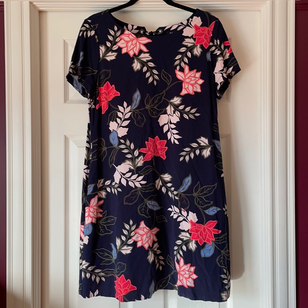 Reitman’s Floral Shift Dress / Coverup size medium